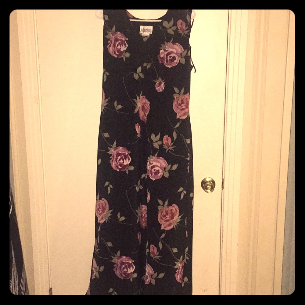 Sleeveless dress